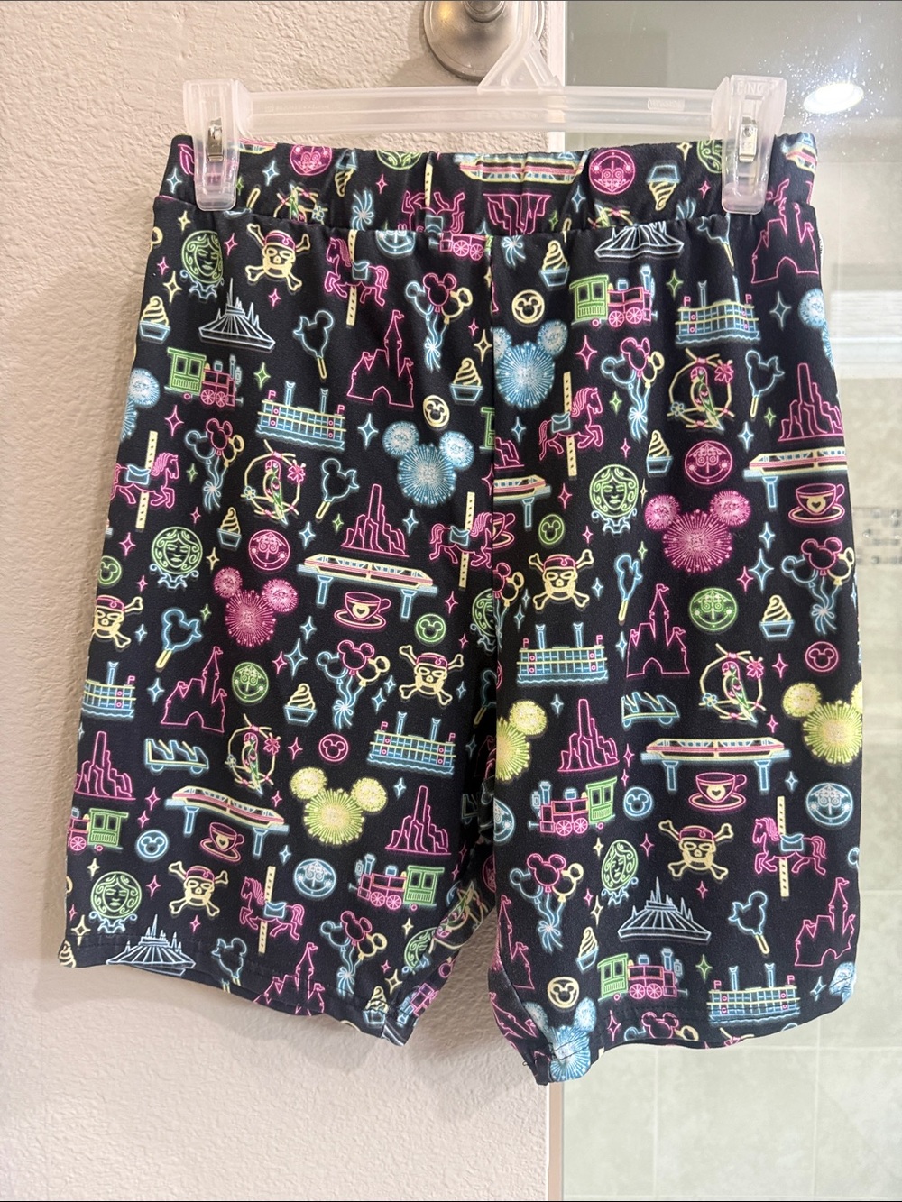 Her Universe and Disney Parks Walt Disney World Womens Bike Shorts Size XL